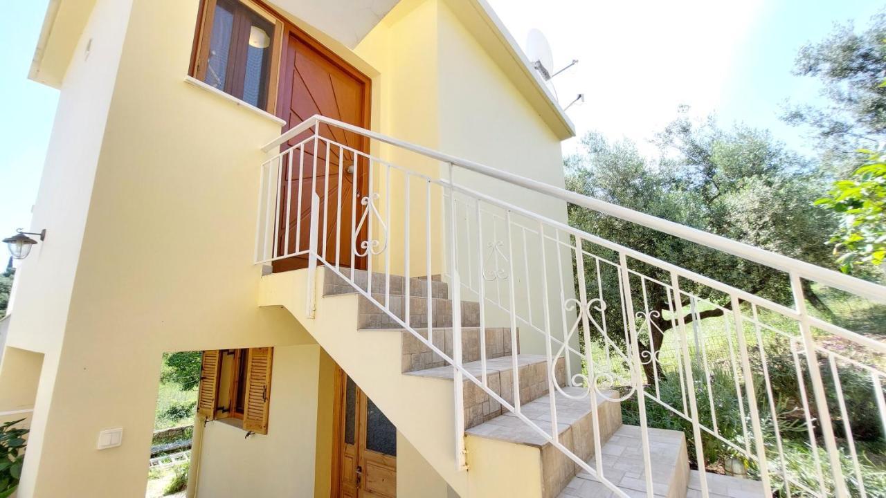 Euryclea Apartments Perachori Dış mekan fotoğraf